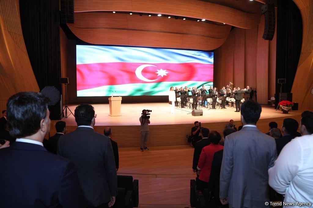 Baku holds "1st Symposium of World Azerbaijani Doctors" (PHOTO)