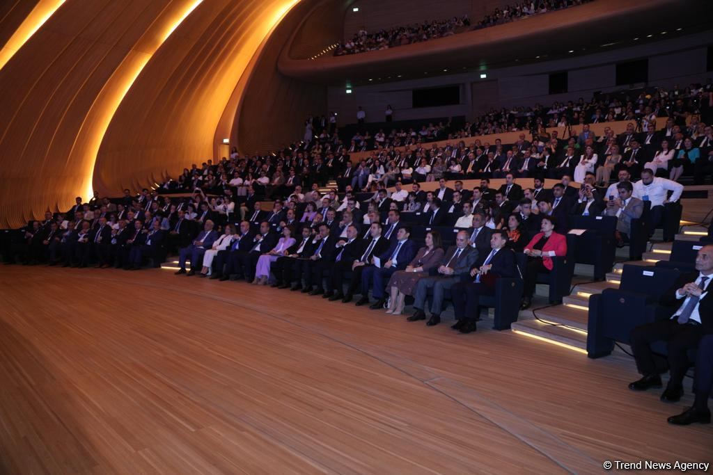 Baku holds "1st Symposium of World Azerbaijani Doctors" (PHOTO)