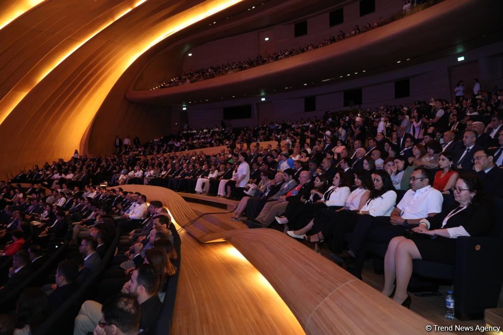 Baku holds "1st Symposium of World Azerbaijani Doctors" (PHOTO)