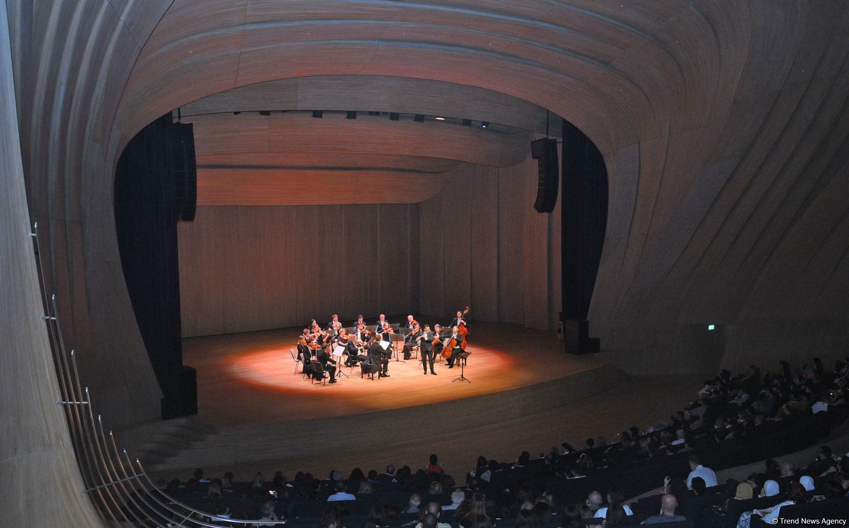Azerbaijan hosts Vienna Chamber Orchestra at Heydar Aliyev Center (PHOTO)