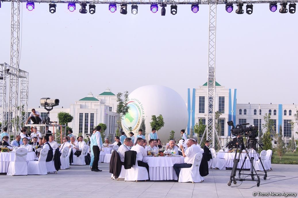 Turkmenistan’s Arkadag city hosts grand concert dedicated to opening of country's first "smart" city (PHOTO)