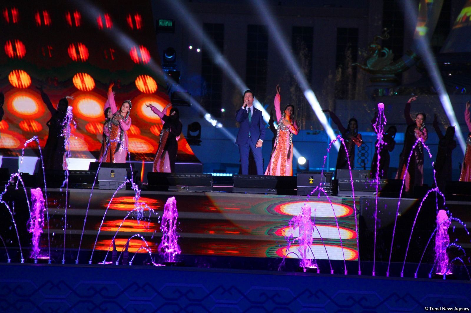 Turkmenistan’s Arkadag city hosts grand concert dedicated to opening of country's first "smart" city (PHOTO)