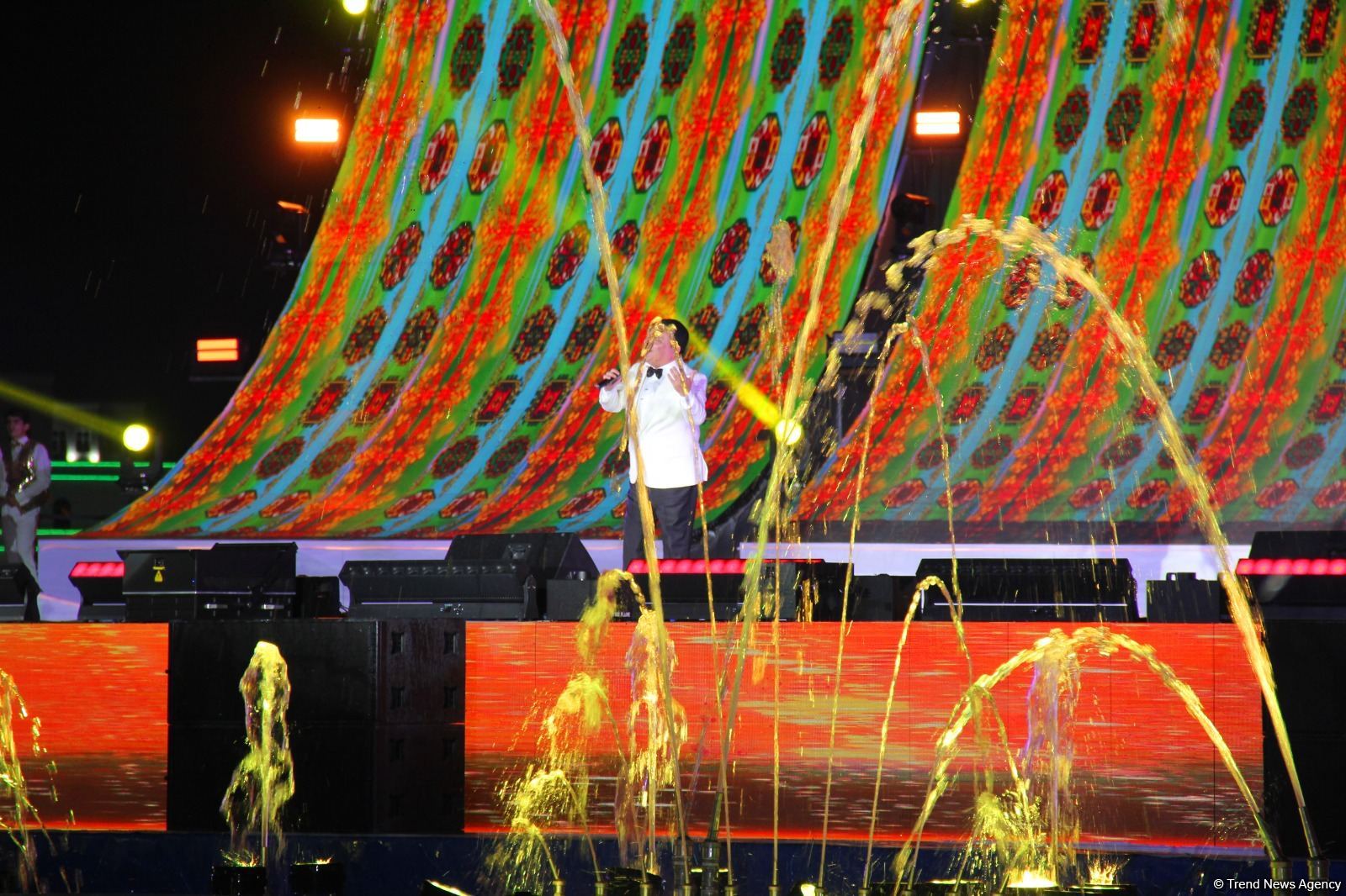 Turkmenistan’s Arkadag city hosts grand concert dedicated to opening of country's first "smart" city (PHOTO)