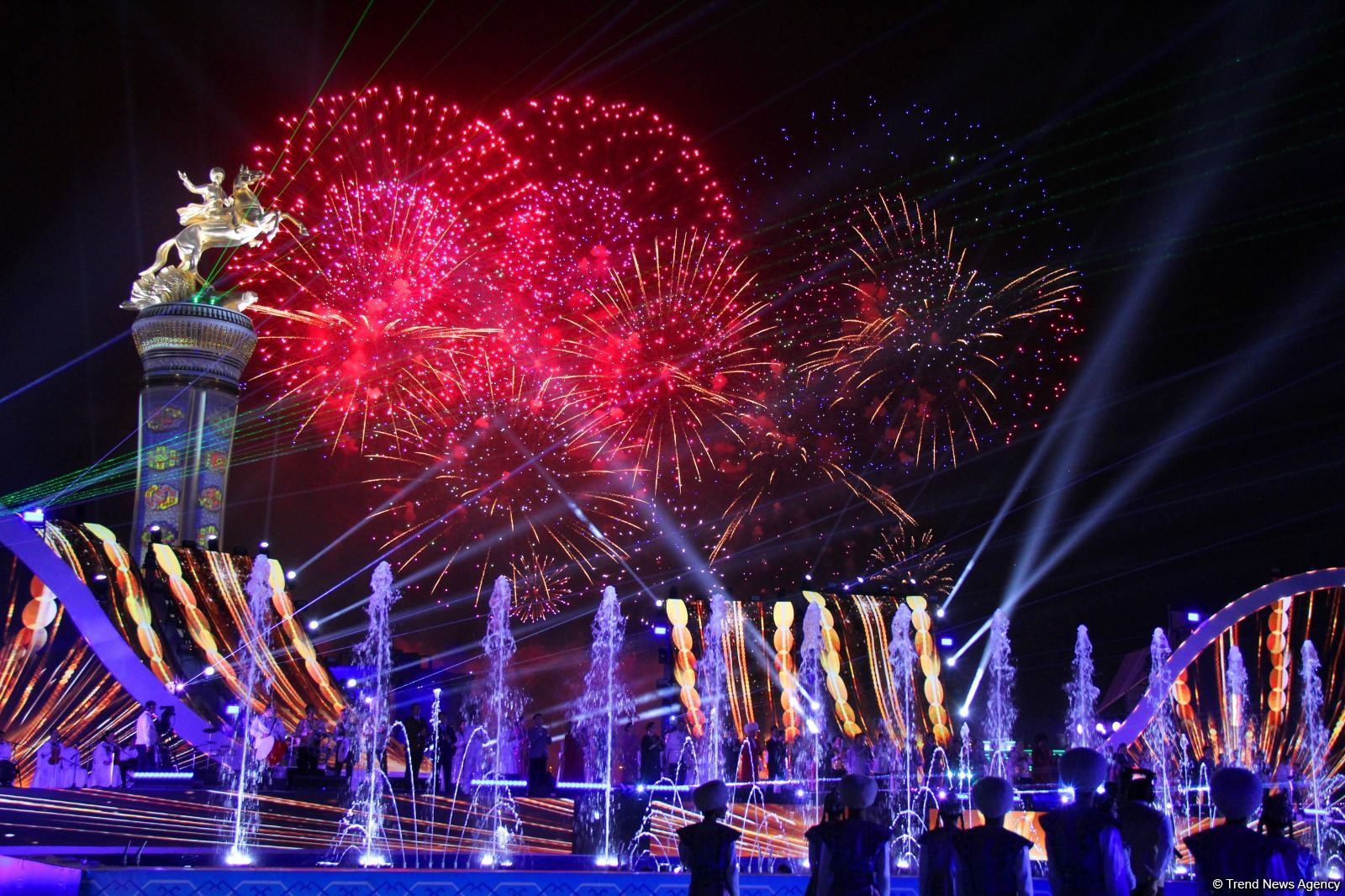 Turkmenistan’s Arkadag city hosts grand concert dedicated to opening of country's first "smart" city (PHOTO)