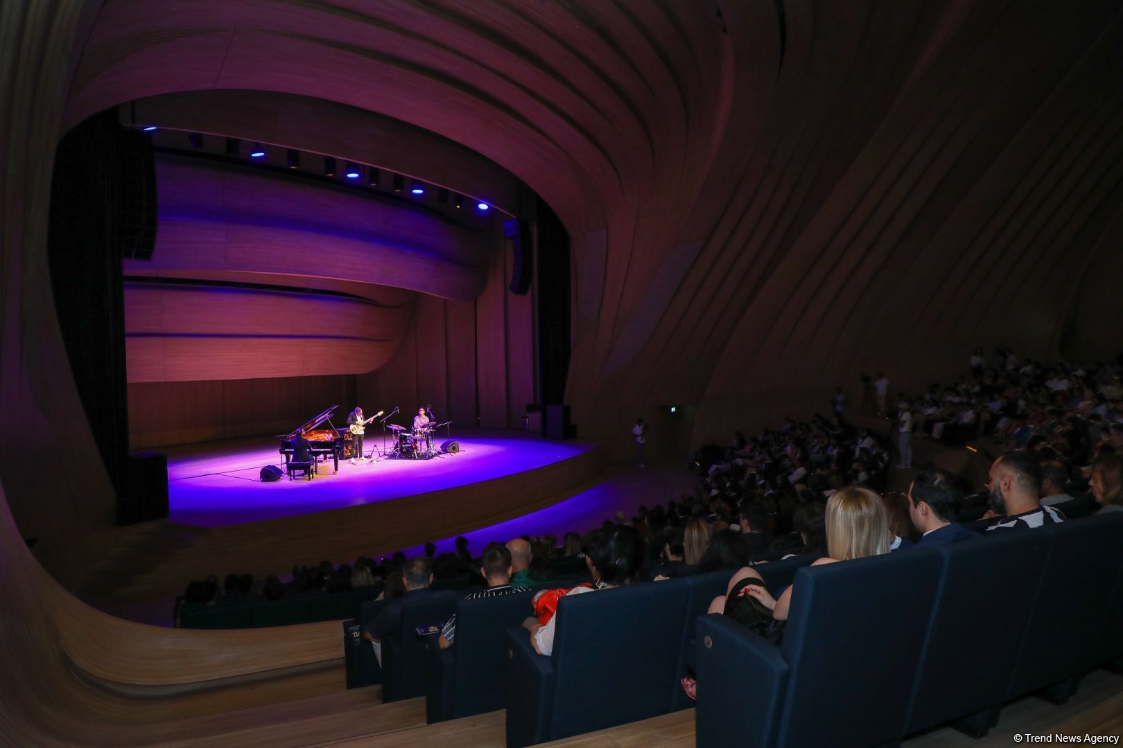 Azerbaijan hosts famous Cuban jazzman at Heydar Aliyev Center (PHOTO/VIDEO)