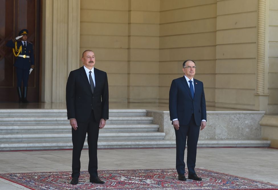 Baku holds official welcome ceremony for President of Albania (PHOTO/VIDEO)