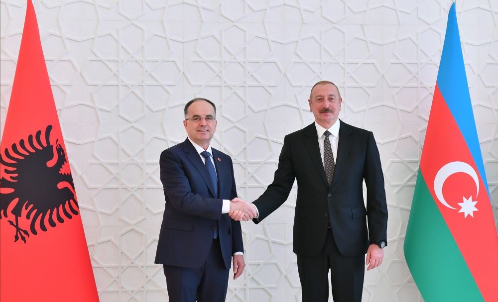 Baku holds official welcome ceremony for President of Albania (PHOTO/VIDEO)