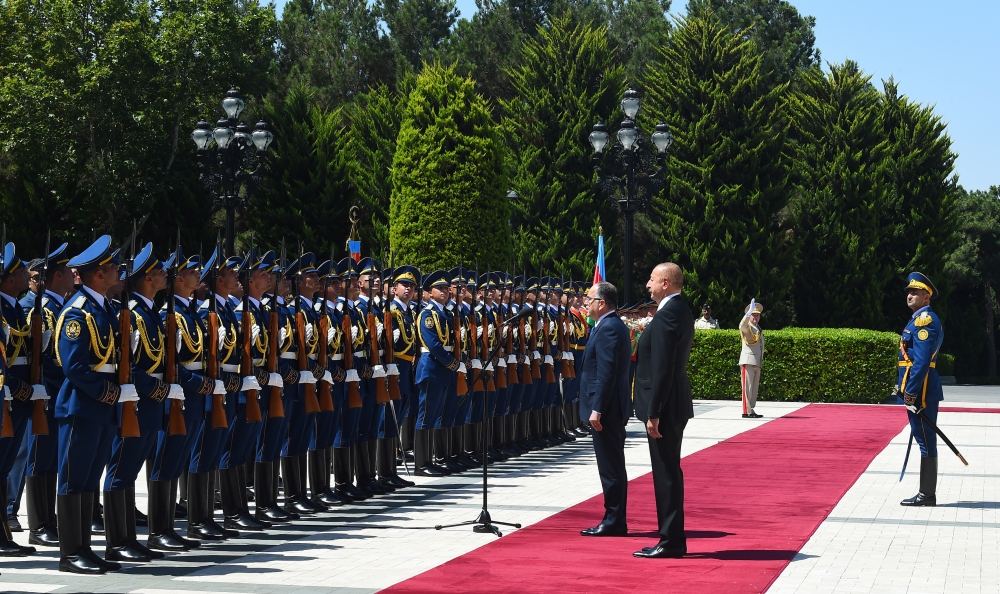 Baku holds official welcome ceremony for President of Albania (PHOTO/VIDEO)
