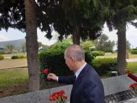 Turkish Grand National Assembly chairman in Azerbaijan's Martyrs' Alley, Memorial (PHOTO)