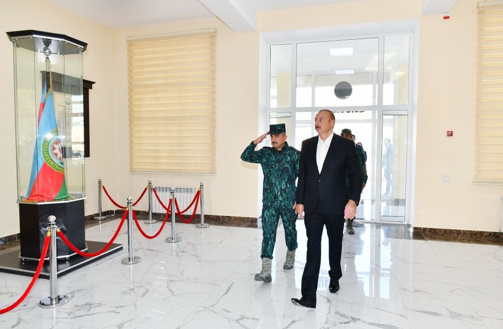 President Ilham Aliyev views conditions created in garrison complex of "Gazakh" Separate Border Division (PHOTO/VIDEO)
