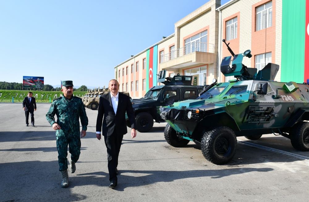 President Ilham Aliyev views conditions created in garrison complex of "Gazakh" Separate Border Division (PHOTO/VIDEO)
