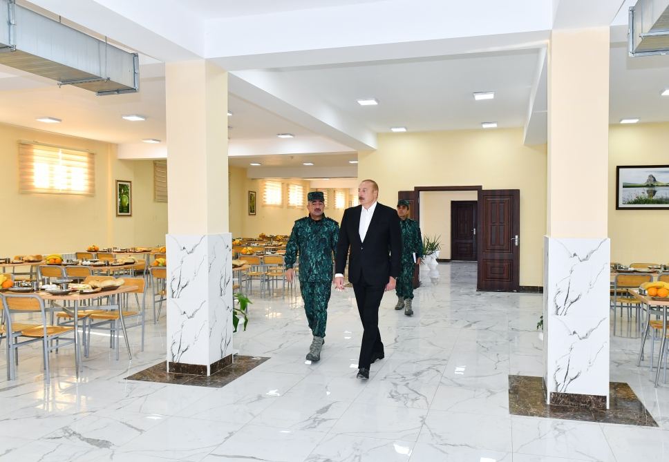 President Ilham Aliyev views conditions created in garrison complex of "Gazakh" Separate Border Division (PHOTO/VIDEO)