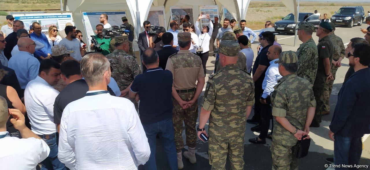 Members of the diplomatic corps in Azerbaijan visit Aghdam-Khankendi road (PHOTO)