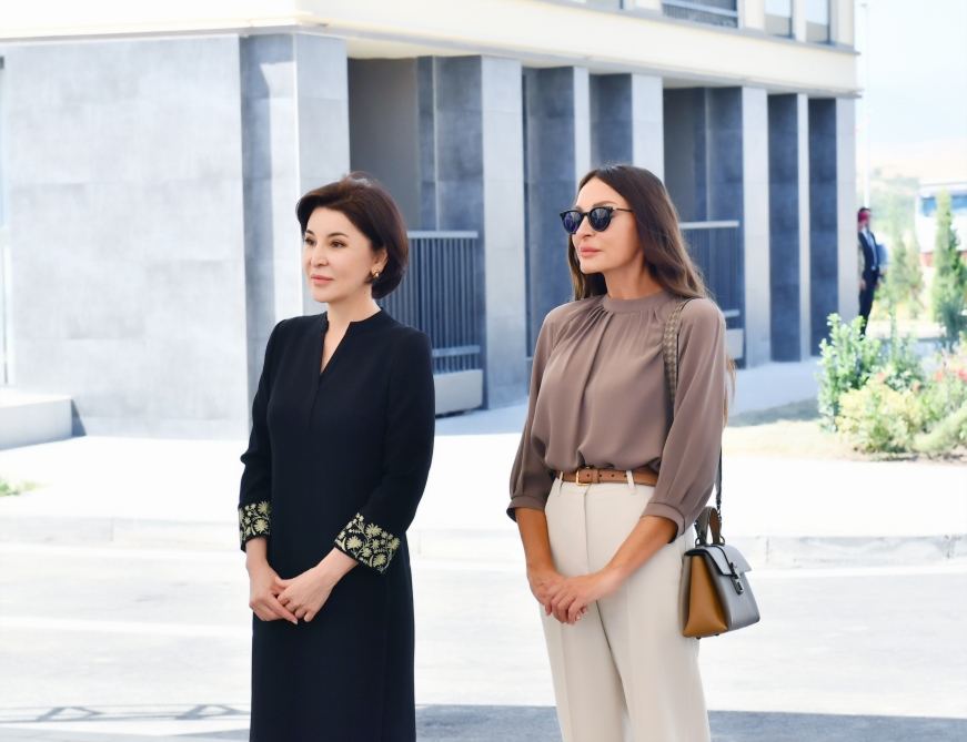 Presidents and First Ladies of Azerbaijan and Uzbekistan meet residents of Fuzuli resettled in new homes (PHOTO/VIDEO)