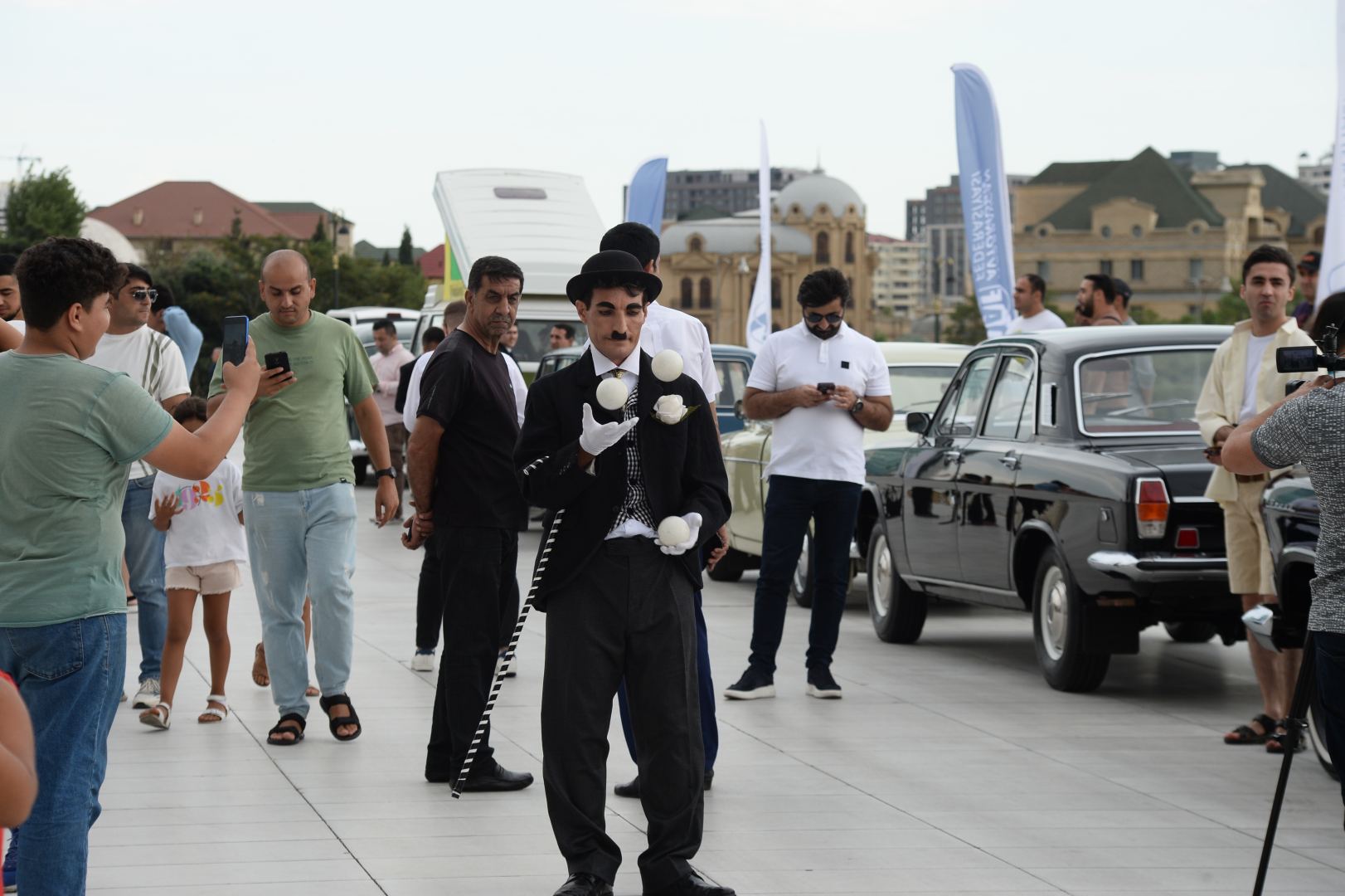 Exhibition of classic cars held in front of Heydar Aliyev Center (PHOTO)