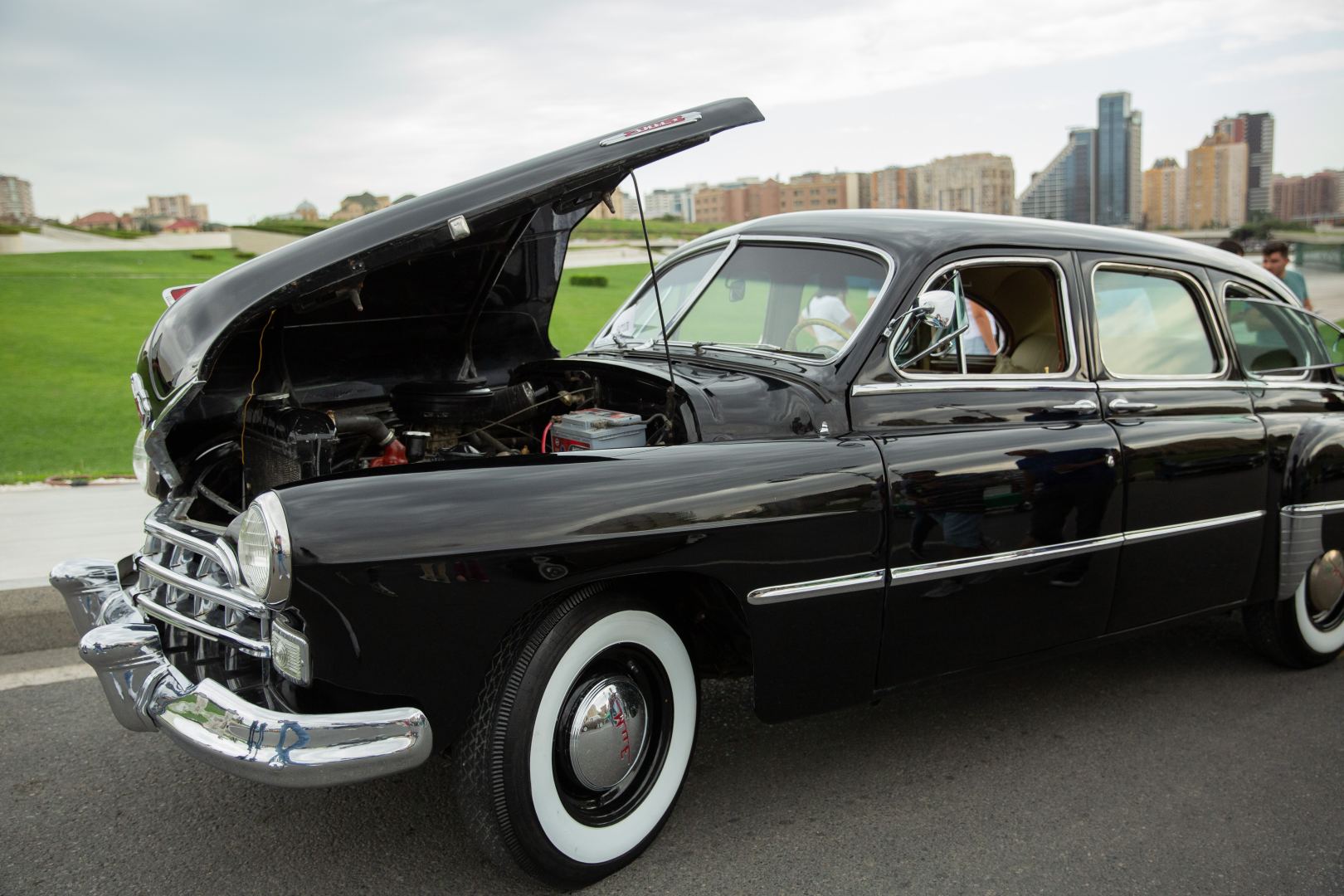 Exhibition of classic cars held in front of Heydar Aliyev Center (PHOTO)