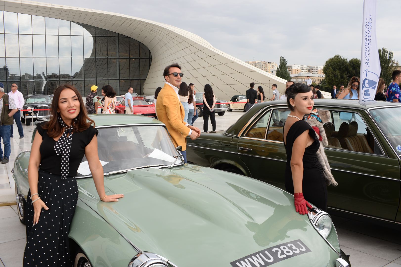 Exhibition of classic cars held in front of Heydar Aliyev Center (PHOTO)