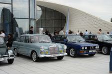 Exhibition of classic cars held in front of Heydar Aliyev Center (PHOTO)
