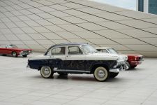 Exhibition of classic cars held in front of Heydar Aliyev Center (PHOTO)
