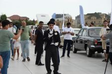 Exhibition of classic cars held in front of Heydar Aliyev Center (PHOTO)