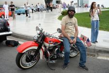 Exhibition of classic cars held in front of Heydar Aliyev Center (PHOTO)