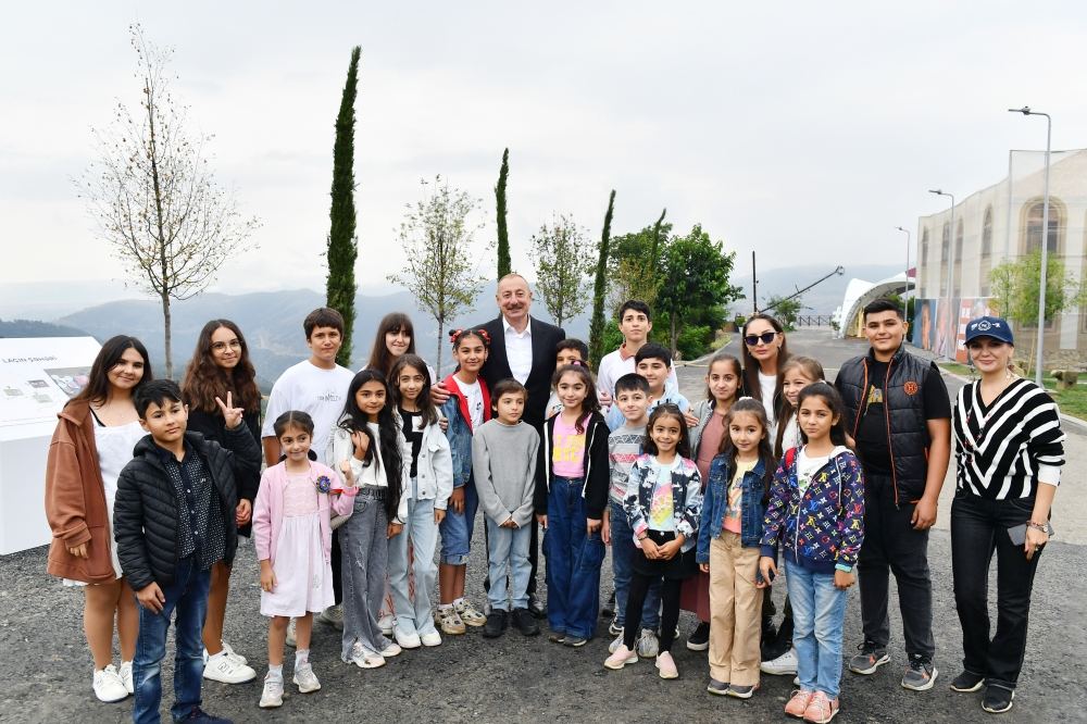 President Ilham Aliyev, First Lady Mehriban Aliyeva participate in Lachin City Day festivities (PHOTO/VIDEO)