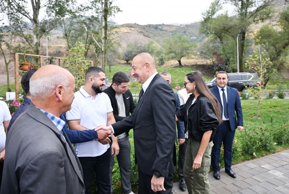 President Ilham Aliyev, First Lady Mehriban Aliyeva get acquainted with work done in Lachin's Zabukh, meet village residents (PHOTO/VIDEO)