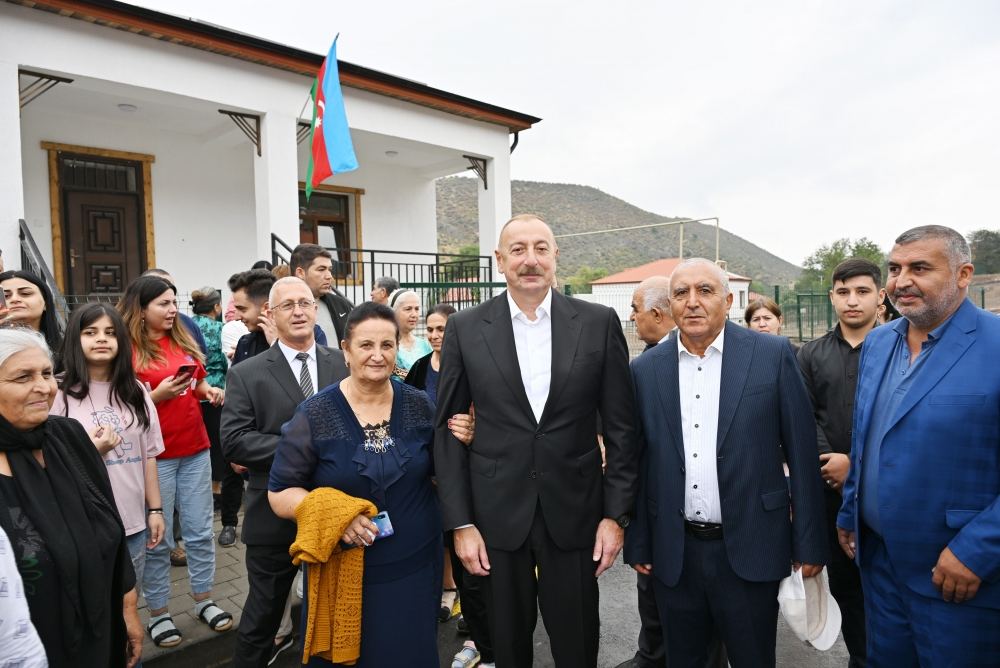 President Ilham Aliyev, First Lady Mehriban Aliyeva get acquainted with work done in Lachin's Zabukh, meet village residents (PHOTO/VIDEO)