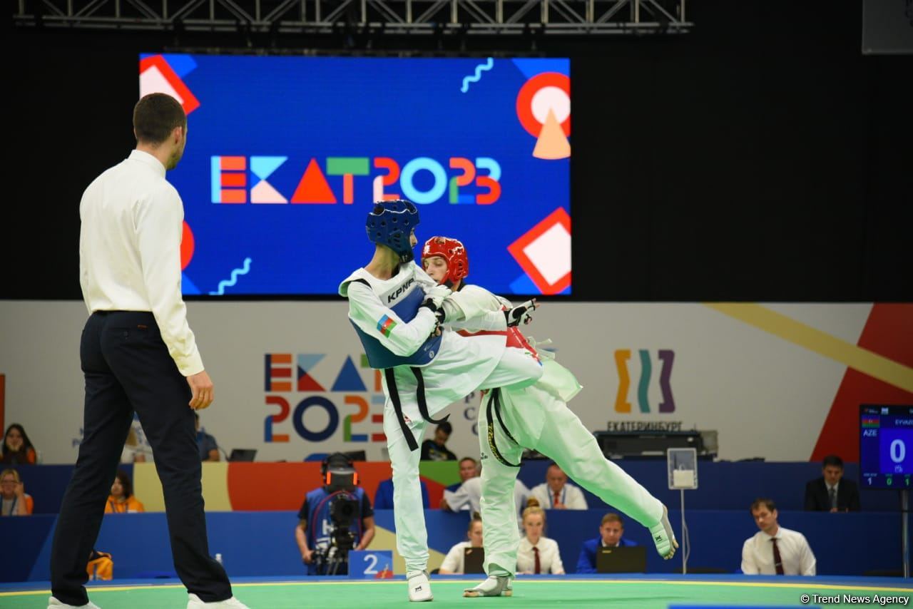 Azerbaijani taekwondo athlete wins silver at competition in Yekaterinburg (PHOTO)