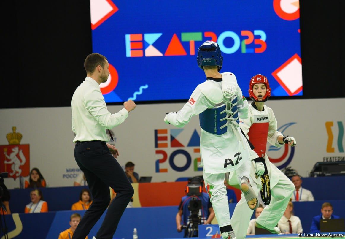 Azerbaijani taekwondo athlete wins silver at competition in Yekaterinburg (PHOTO)