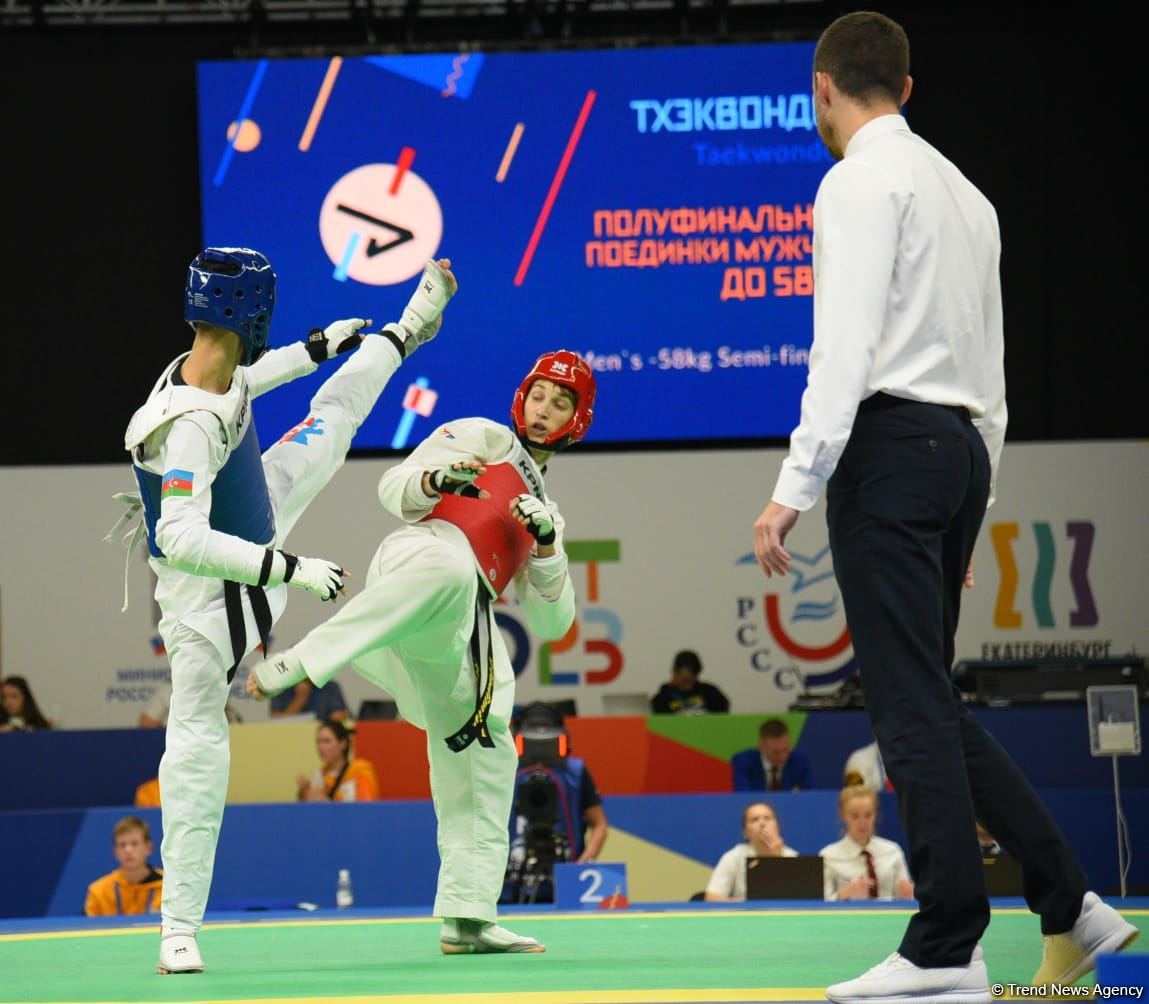 Azerbaijani taekwondo athlete wins silver at competition in Yekaterinburg (PHOTO)