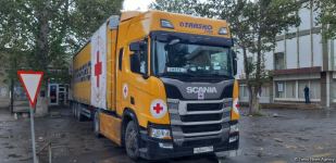 Armenians in Azerbaijan's Karabakh refuse Russian food truck, which stands still in Barda (PHOTO)