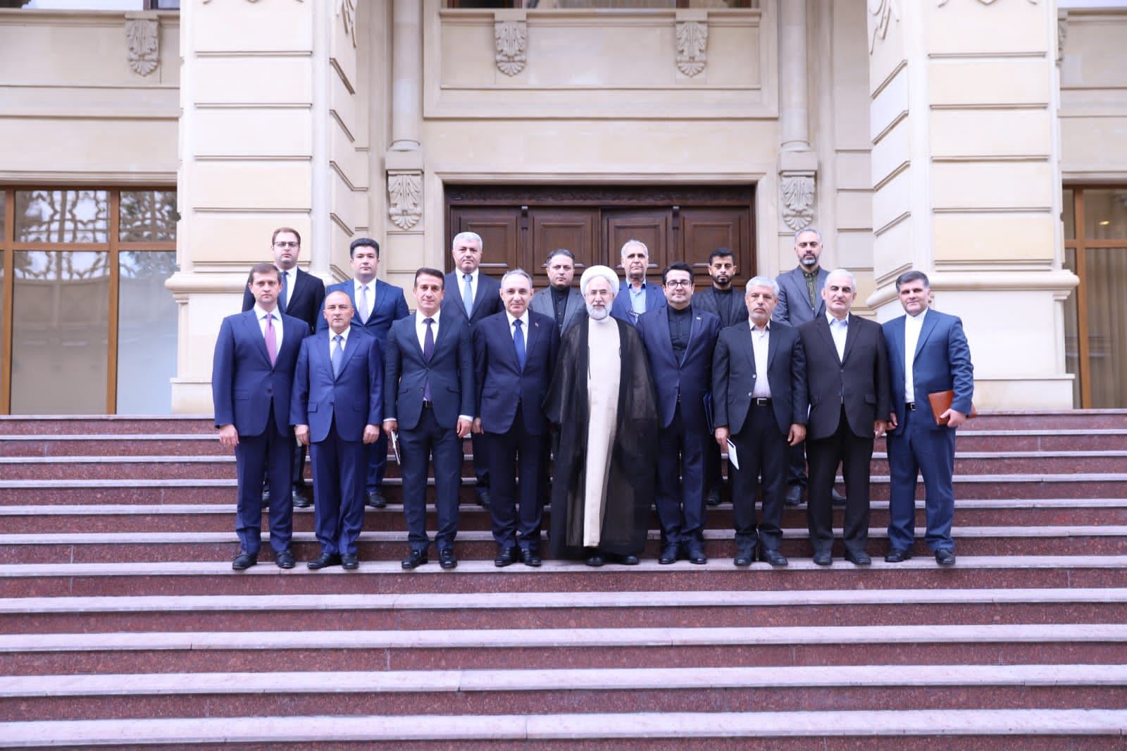 Azerbaijan discusses criminal case on attack at its embassy with Iran's prosecutor general (PHOTO)