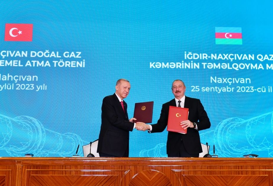 Azerbaijan, Türkiye sign documents in Nakhchivan