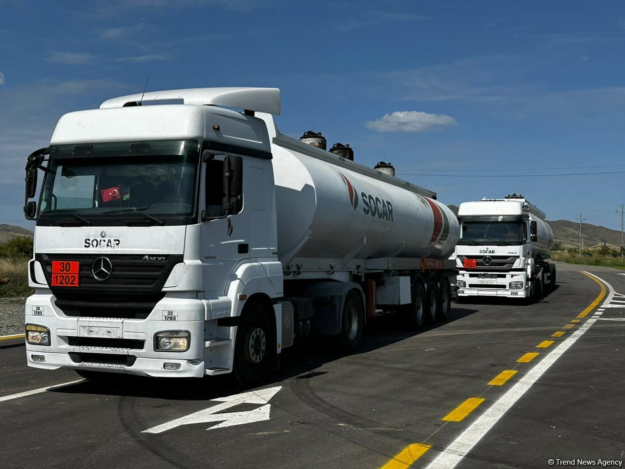 Azerbaijan sends another batch of fuel for Karabakh Armenians (PHOTO/VIDEO)