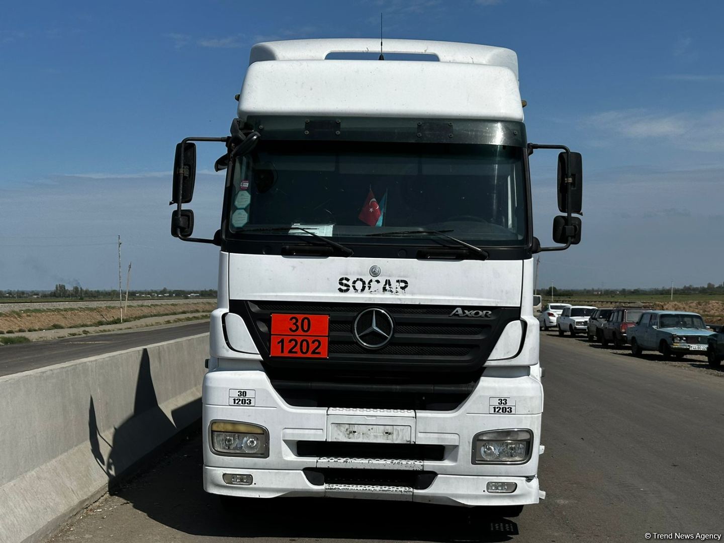 Azerbaijan sends another batch of fuel for Karabakh Armenians (PHOTO/VIDEO)