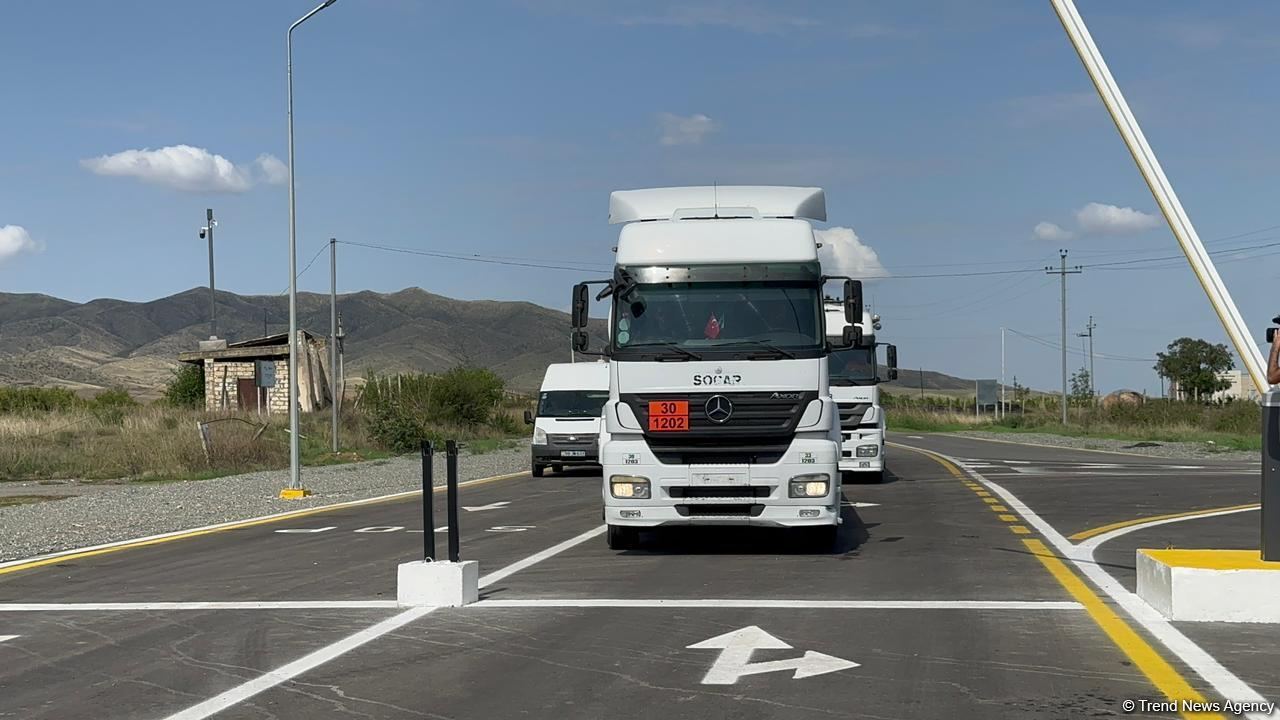 Azerbaijan sends another batch of fuel for Karabakh Armenians (PHOTO/VIDEO)