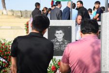 Azerbaijani people honor memory of second Karabakh war Martyrs (PHOTO)