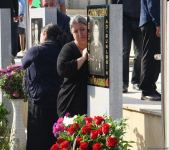 Azerbaijani people honor memory of second Karabakh war Martyrs (PHOTO)