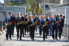 State and public figures of Azerbaijan continue to visit Victory Park (PHOTO)