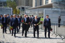 State and public figures of Azerbaijan continue to visit Victory Park (PHOTO)