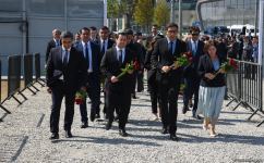 State and public figures of Azerbaijan continue to visit Victory Park (PHOTO)