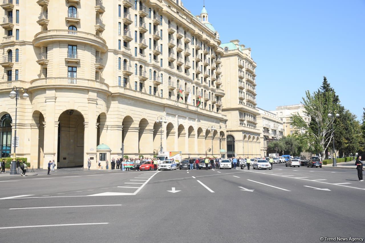 Azerbaijan holds minute of silence on occasion of Remembrance Day (PHOTO/VIDEO)