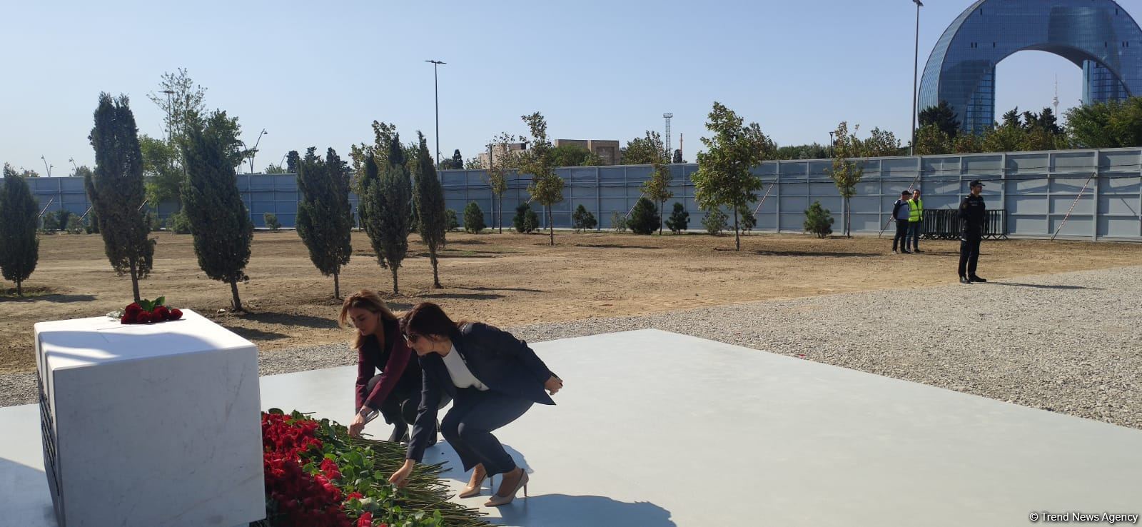 MPs, other Azerbaijani officials visit Victory Park under construction in Baku (PHOTO/VIDEO)