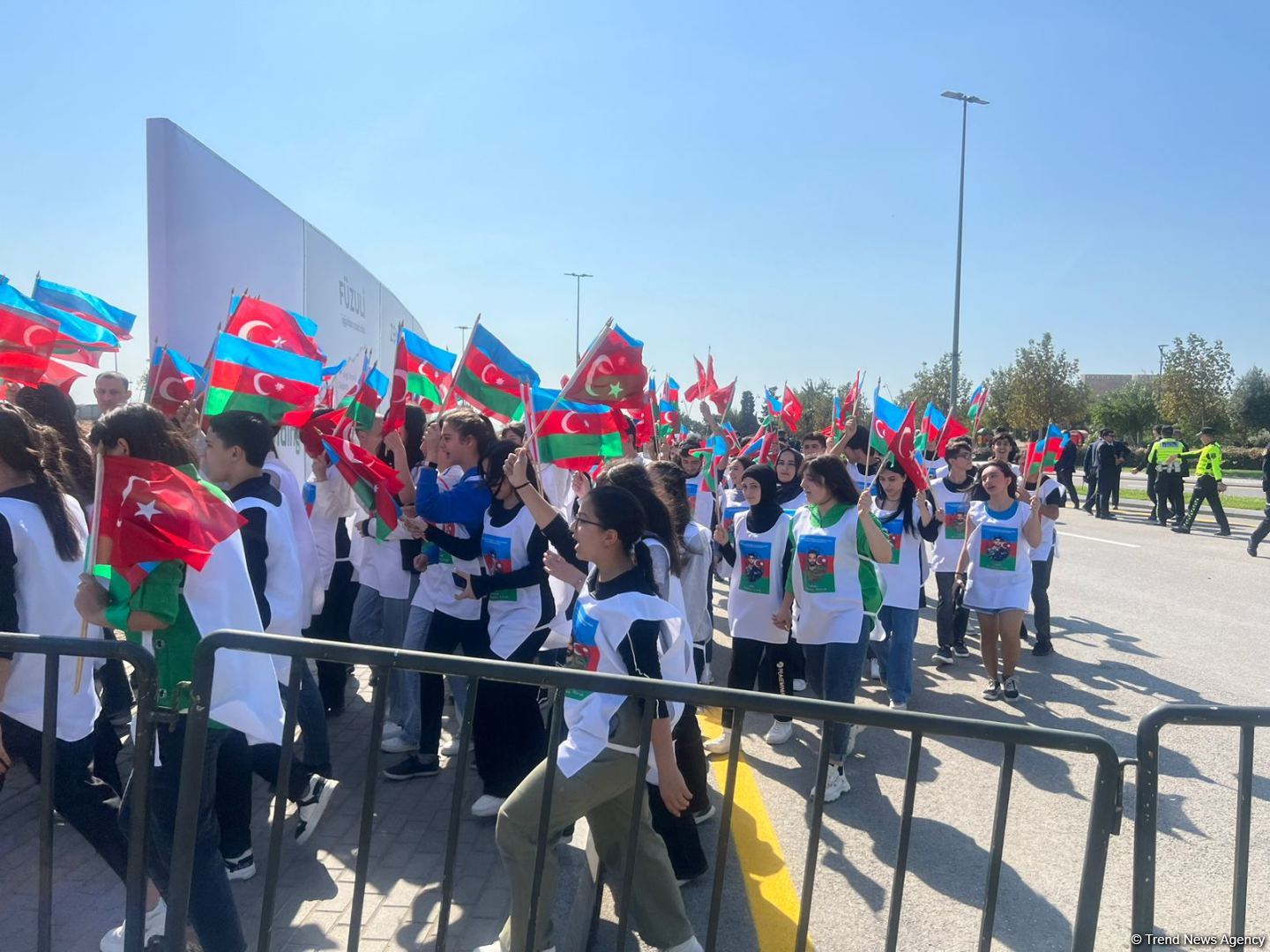MPs, other Azerbaijani officials visit Victory Park under construction in Baku (PHOTO/VIDEO)