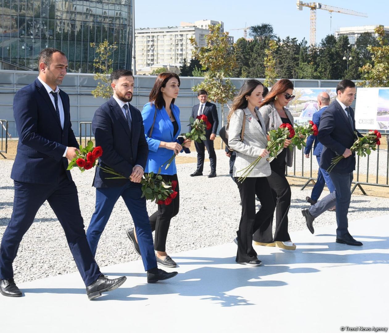 State and public figures of Azerbaijan continue to visit Victory Park (PHOTO)