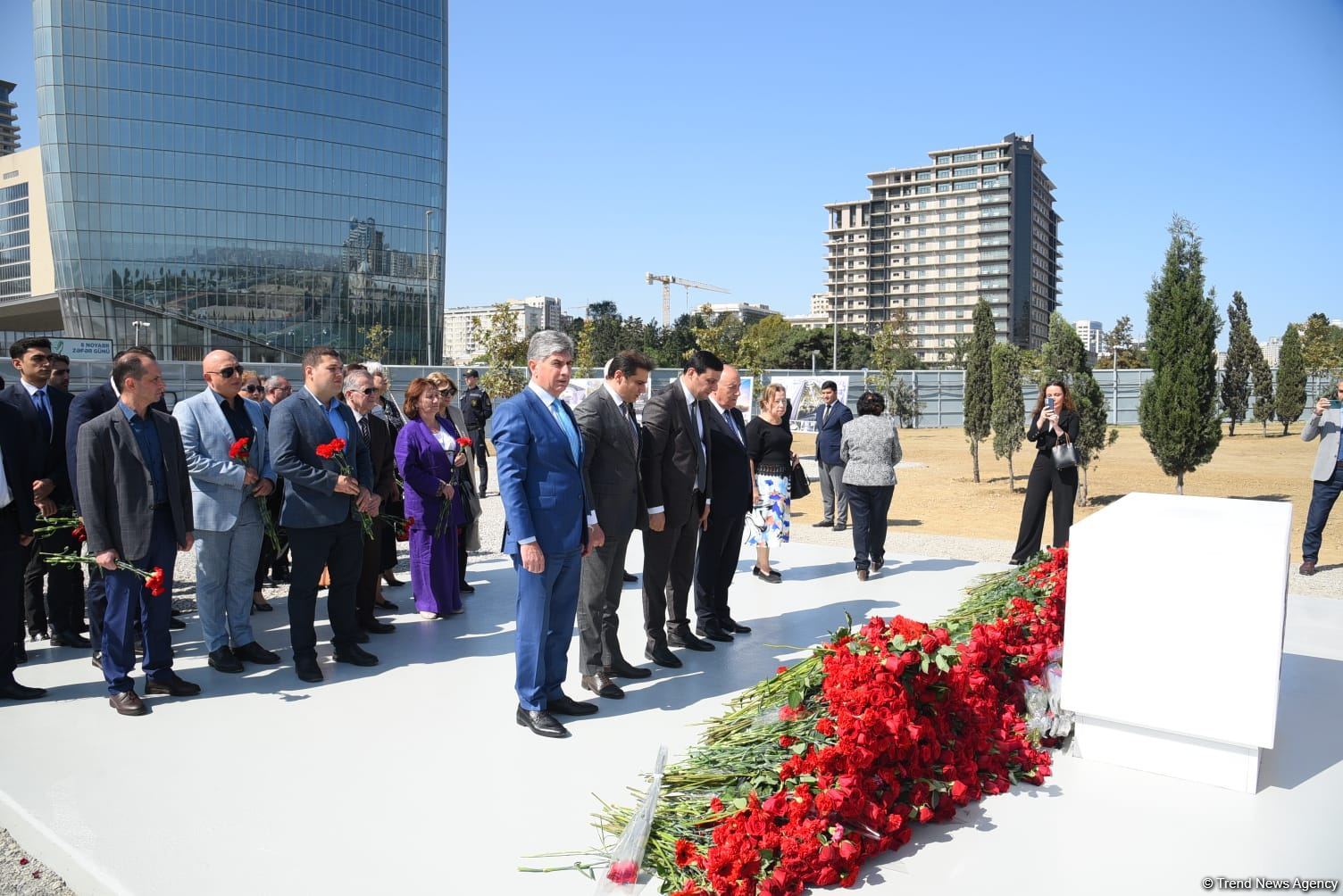 State and public figures of Azerbaijan continue to visit Victory Park (PHOTO)