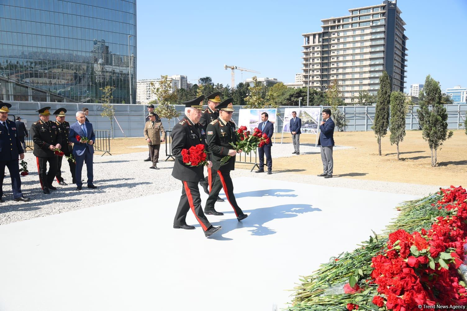 State and public figures of Azerbaijan continue to visit Victory Park (PHOTO)