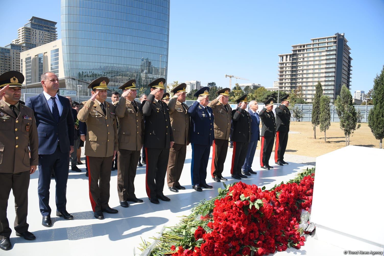 State and public figures of Azerbaijan continue to visit Victory Park (PHOTO)