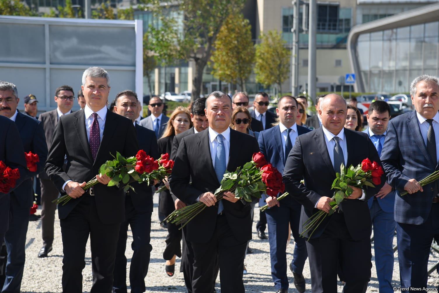 State and public figures of Azerbaijan continue to visit Victory Park (PHOTO)